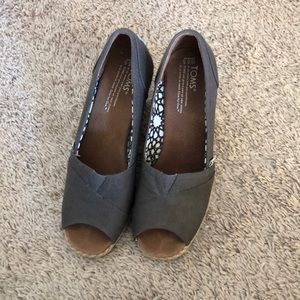 TOMS Peep Toe Wedges 6.5